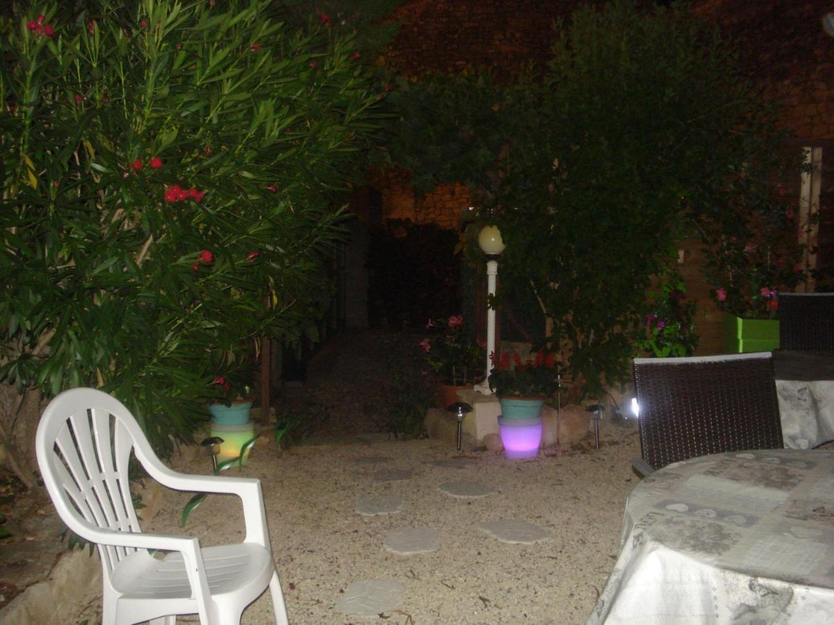Locastillon מראה חיצוני תמונה
